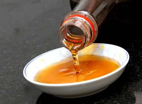 nước mắm chứa  nhiều hóa chất